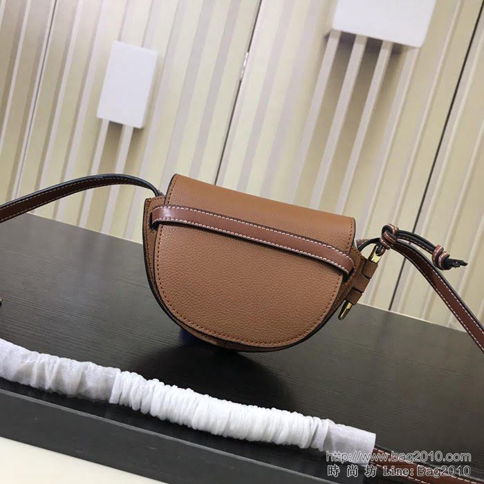 LOEWE羅意威 新品 火爆款 迷你Gate手袋 馬術風格 時尚百搭斜挎包 10182  jdl1152